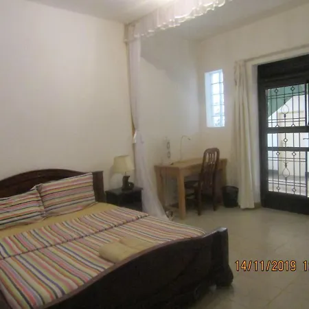 Bed and Breakfast Hospitality Connect Kampala Exterior foto