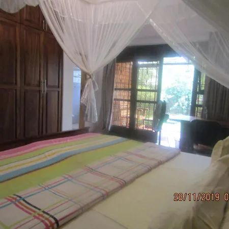Bed and Breakfast Hospitality Connect Kampala Exterior foto